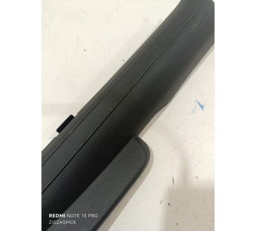 Накладка порога задняя левая внутренняя