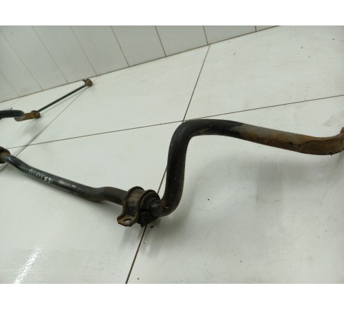 Стабилизатор передний