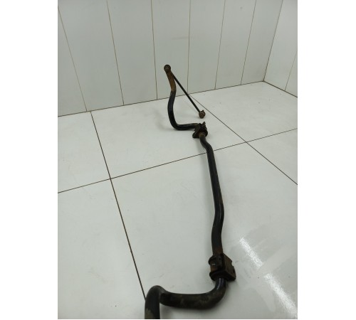 Стабилизатор передний