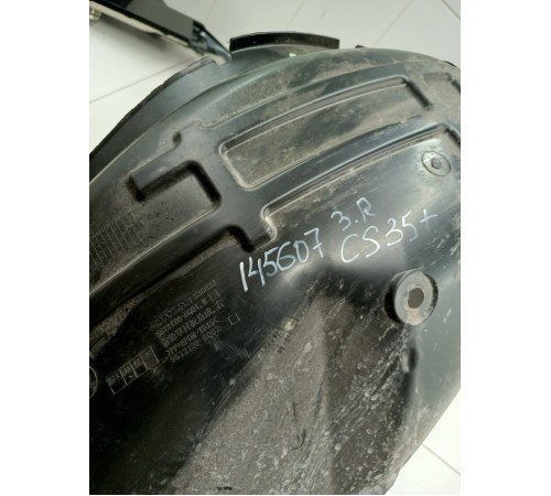 Подкрылок локер передний правый