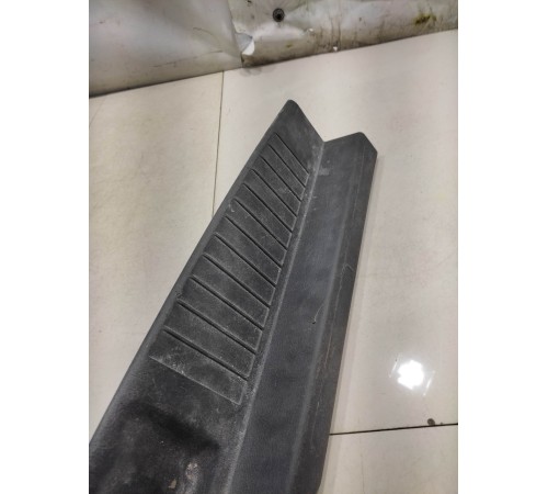 Обшивка багажника задняя