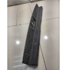 Обшивка багажника задняя