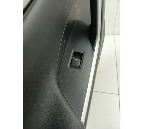 Обшивка задняя левая