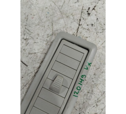 Воздушный дефлектор салона зимний левый