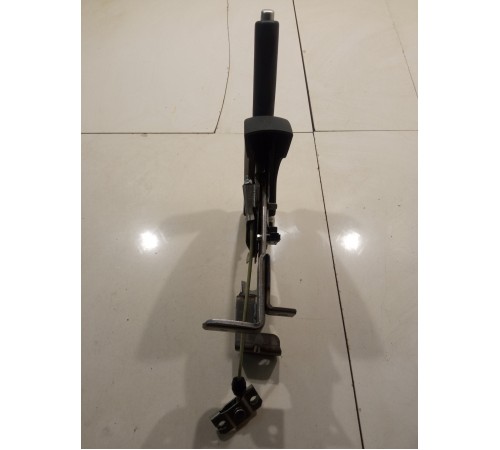 Рычаг стояночного тормоза