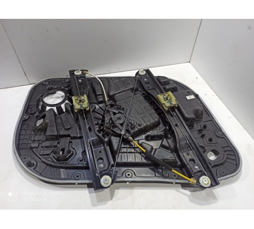 Стеклоподъемник двери (передний правый)