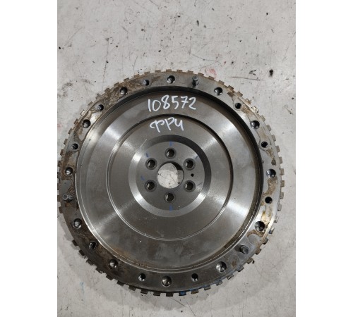 Маховик двигателя