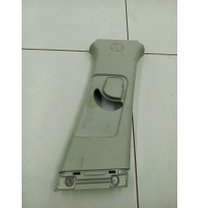 Обшивка центральной стойки правая верхняя