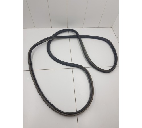 Уплотнитель багажника