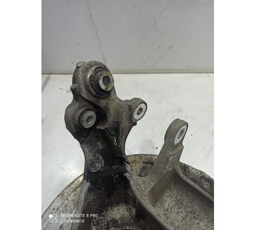 Кулак поворотный(задний левый)