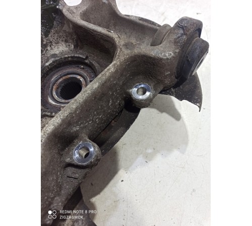 Кулак поворотный(задний левый)