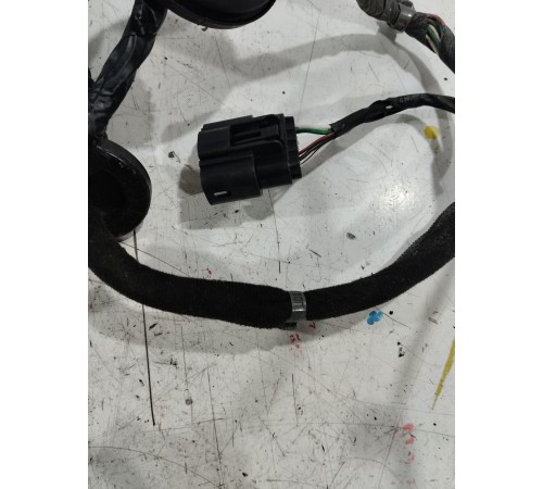 Электропроводка двери задняя левая