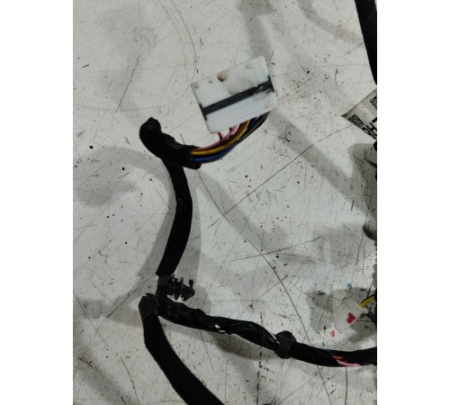 Электропроводка двери задняя левая