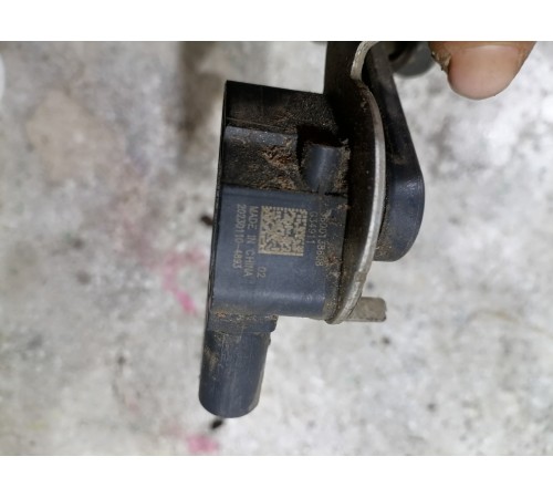 Датчик уровня высоты передний левый