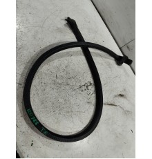 Уплотнитель капота