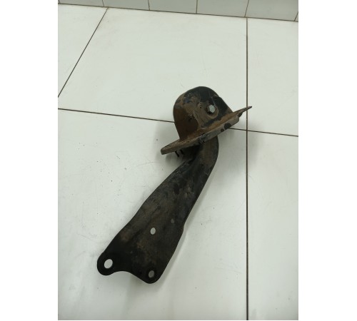 Рычаг задний правый