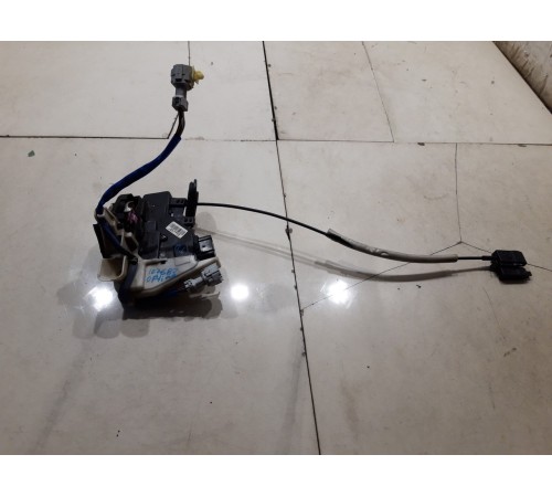 Замок двери (передний левый)