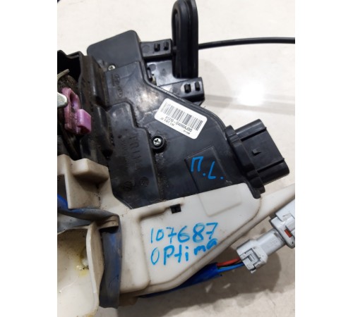 Замок двери (передний левый)