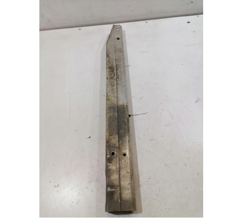 Усилитель переднего бампера левый