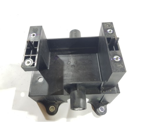 Кронштейн крепление центральной консоли