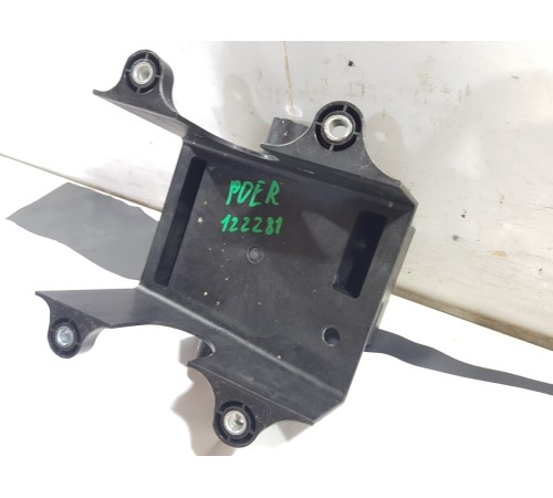 Кронштейн крепление центральной консоли