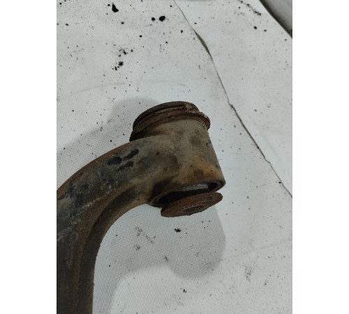 Рычаг подвески передний правый