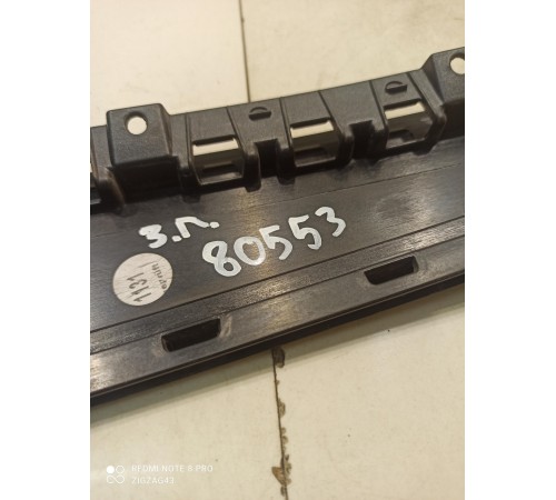 Накладка стойки двери (задняя левая)