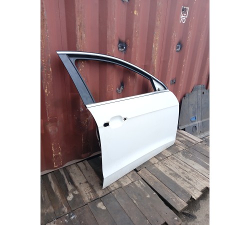 Дверь передняя правая