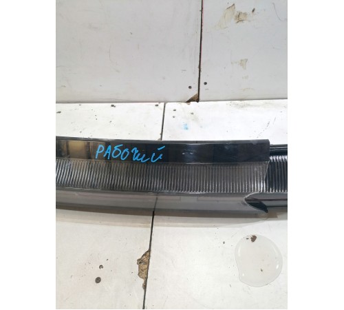 Фонарь крышки багажника