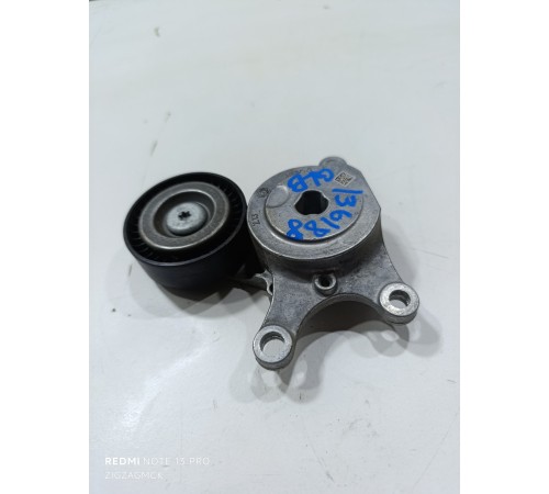 Натяжитель ремня с роликом