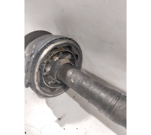 Привод(полуось) передний левый