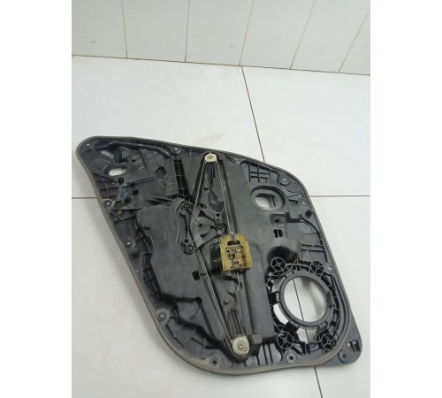 Стеклоподьемник задний правый