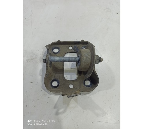 Усилитель (кронштейн) правый