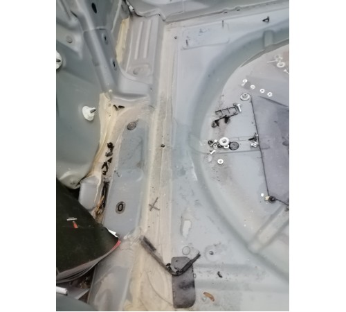 Ниша запасного колеса