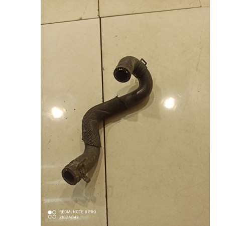 Патрубок системы охлаждения