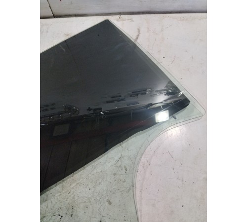 Стекло двери заднее правое