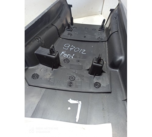 Обшивка центральной стойки(левая нижняя)