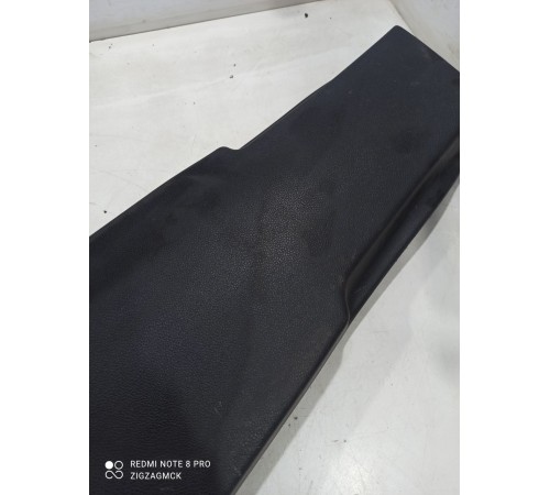 Обшивка центральной стойки(левая нижняя)