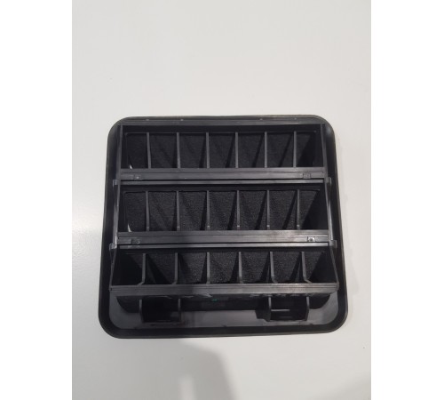 Решётка вентиляционная задняя левая