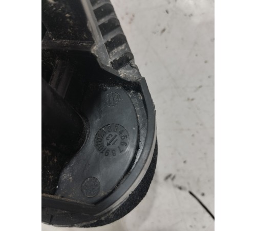 Защитный кожух (крепление) трубок отопителя заднего