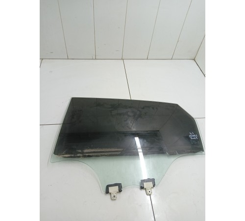 Стекло двери заднее левое