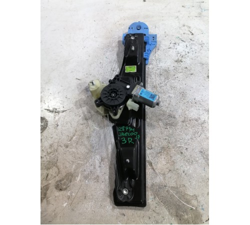 Стеклоподъемник задний правый