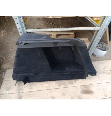 Обшивка багажника правая