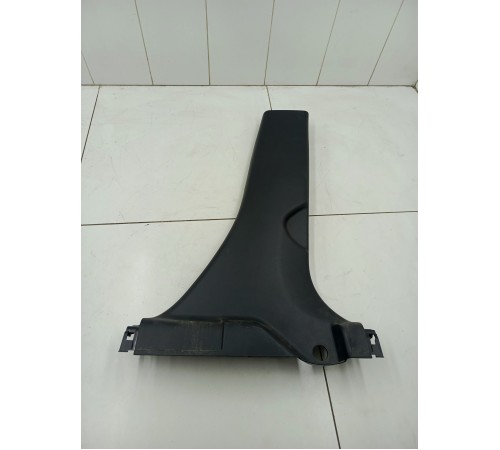 Обшивка центральной стойки правая нижняя