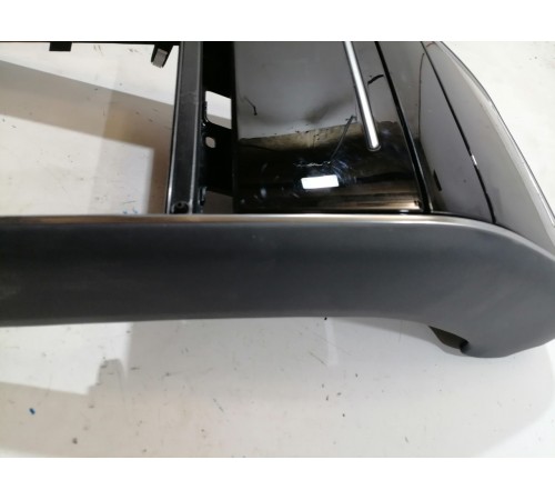 Накладка центральной консоли задняя