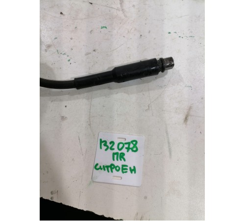 Шланг тормозной передний правый 