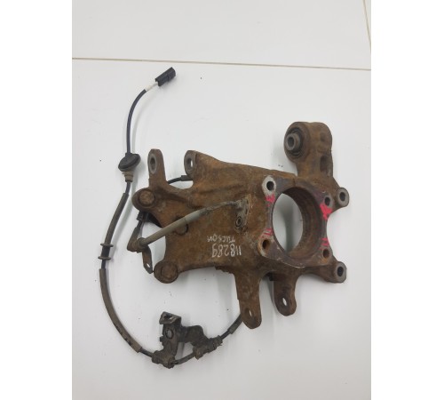 Кулак поворотный задний правый