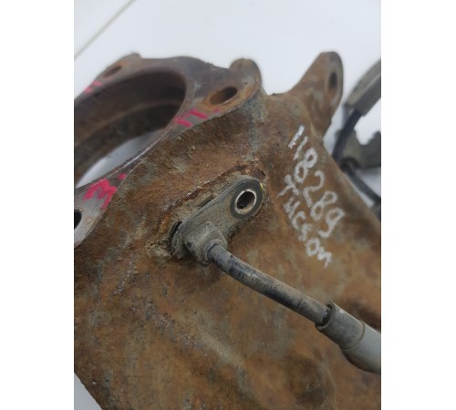 Кулак поворотный задний правый