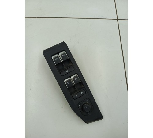 Блок управления стеклоподьемниками