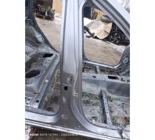 Задний порог со стойкой правый